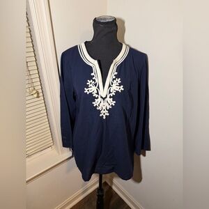 Talbots Blouse M Navy Blue Cream Embroidery Applique 100% Cotton Top